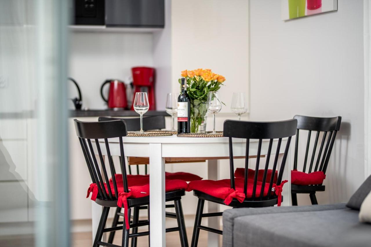 Apartament Mio Mare Apartment อุสตรอเนียมอร์สเกีย ภายนอก รูปภาพ